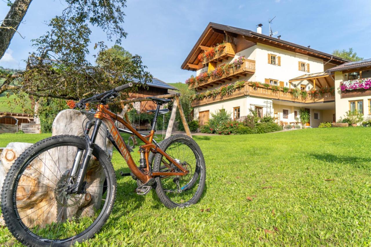 Ganoihof Apartments Funes  Bagian luar foto